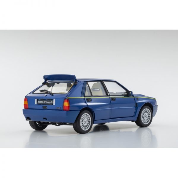 1:18 Lancia Delta HF Integrale Collezione -  Blue Metallic