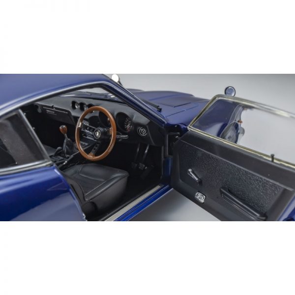 1:18 Nissan Fairlady Z-L (S30) - Blue metallic