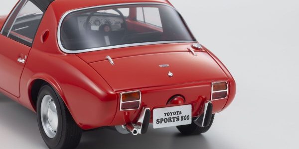 1:18 Toyota Sports 800 - Red